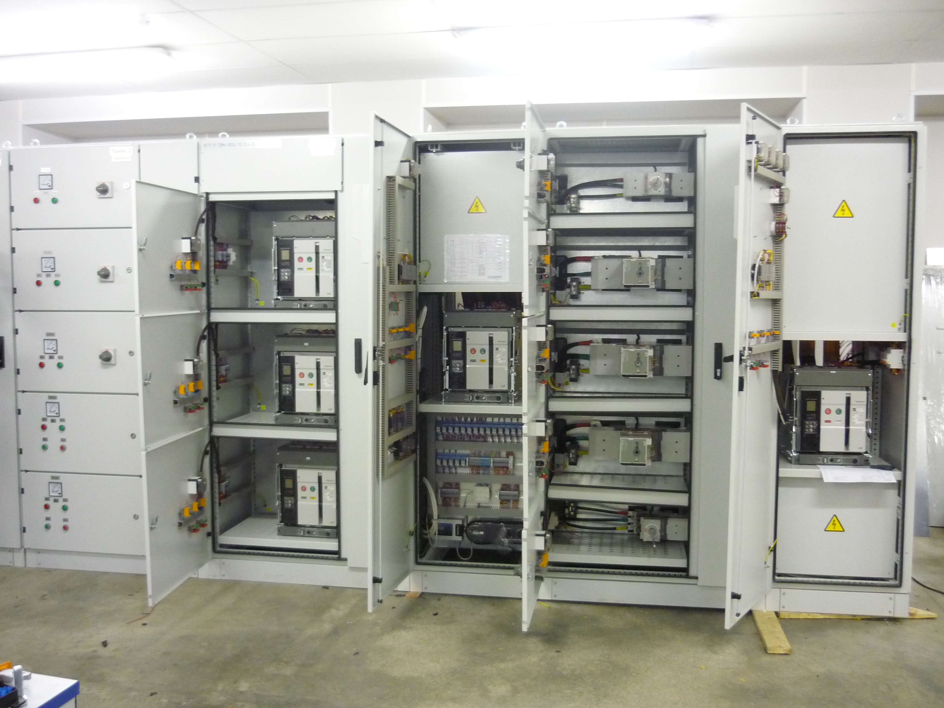 Production of transformer substations and panel products